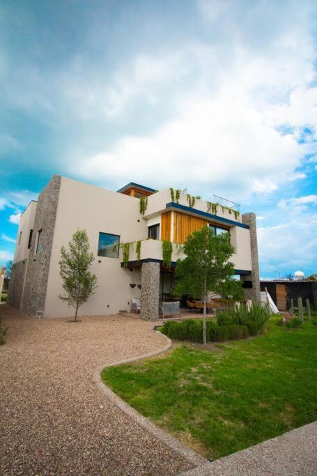 Exclusive Luxury Home with Rooftop Jacuzzi - Five-Bedroom House - 46