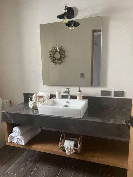 Exclusive Luxury Home with Rooftop Jacuzzi - Five-Bedroom House - 23