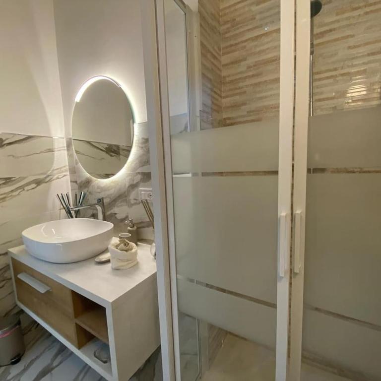 Flat in centro storico La casa di Luna - Appartamento con 2 Camere da Letto - 22