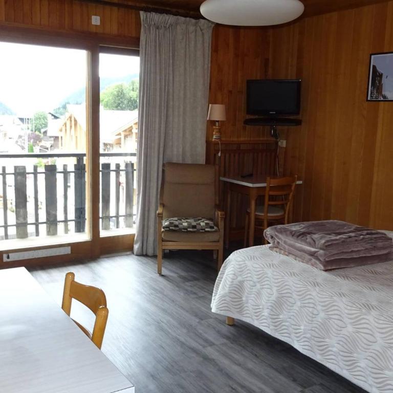Studio central Les Gets - 2 pers - WiFi - Draps/Serv inclus - Proche commerces & remontées - FR-1-802-42 - Monolocale - 1