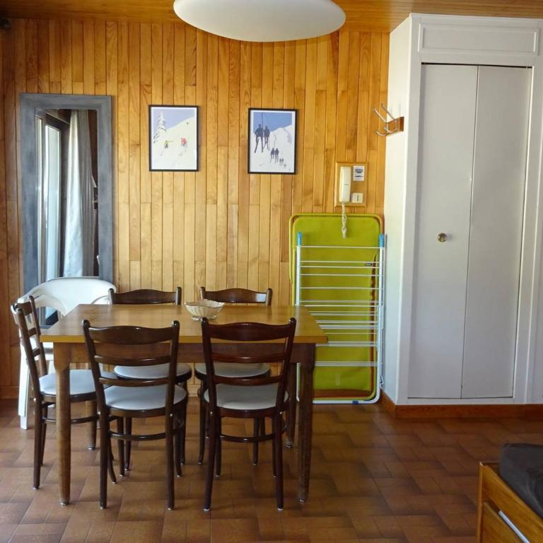 Appartement 2 Pièces aux Gets - 4 pers, Centre-Ville, WiFi, Draps/Serviettes Inclus - FR-1-802-27 - Appartement - 3