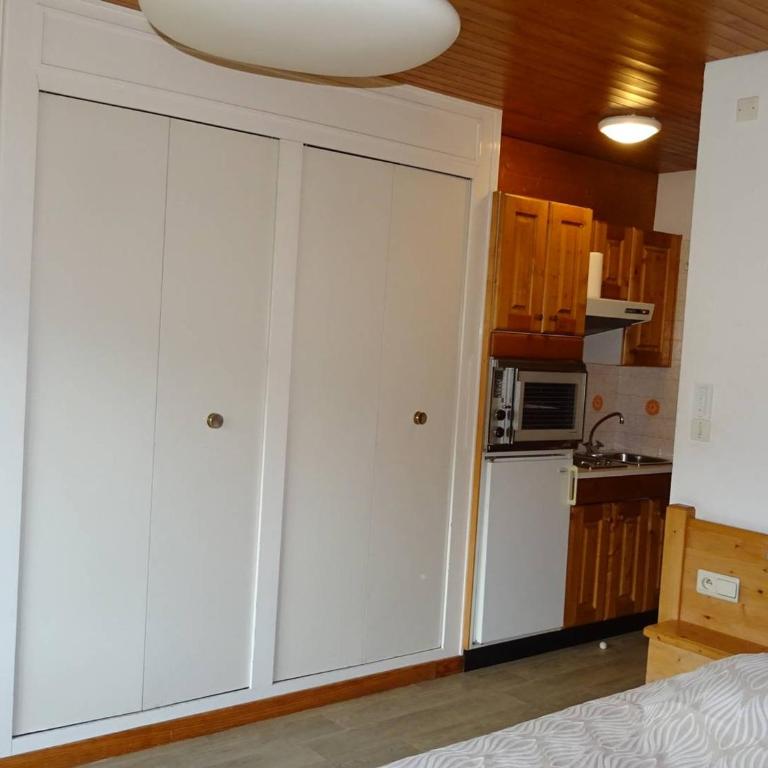 Studio cosy Les Gets - Centre, 2 pers, Wi-Fi, Draps & Serviettes Inclus - FR-1-802-29 - Studio - 5