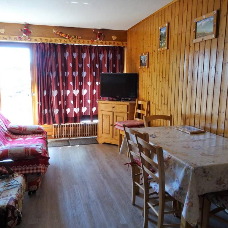 Appartement confortable pour 5 pers - Sud, balcon, garage - 300m commerces/pistes, Les Gets - FR-1-802-67 - Appartamento - 2