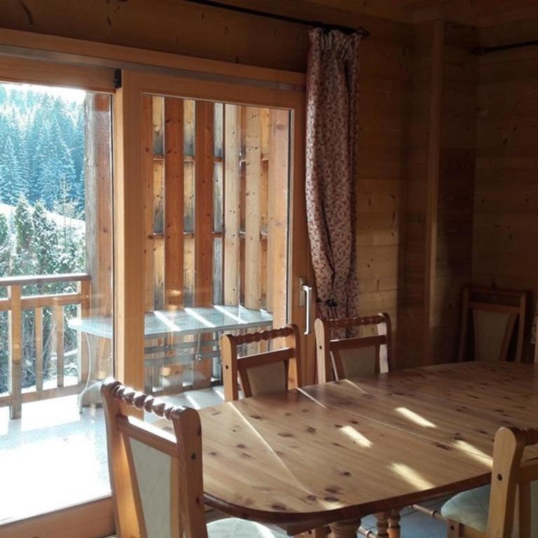 Chalet familial aux Gets, 8 pers, 150m des pistes, 4 chambres, 4 SDB, terrasse sud, proche lac - FR-1-802-71 - Chalet - 4