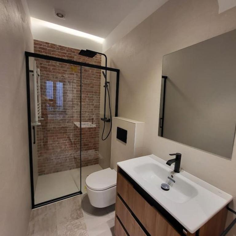 Moderno apartamento centrico para 8 personas - Apartment - 17