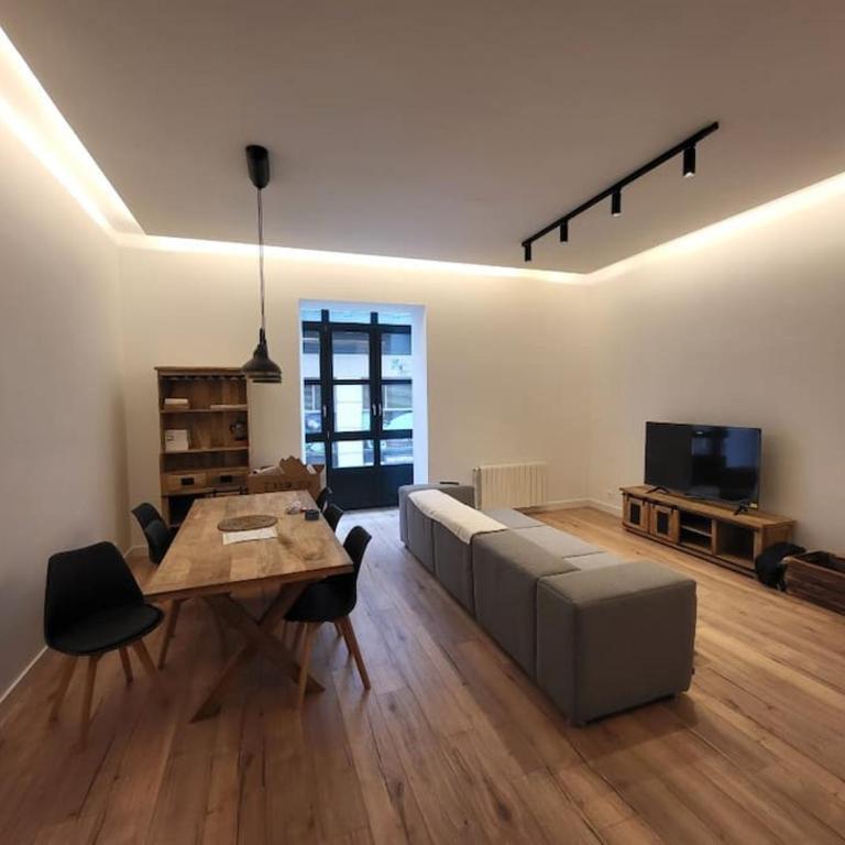 Moderno apartamento centrico para 8 personas - Apartment - 20