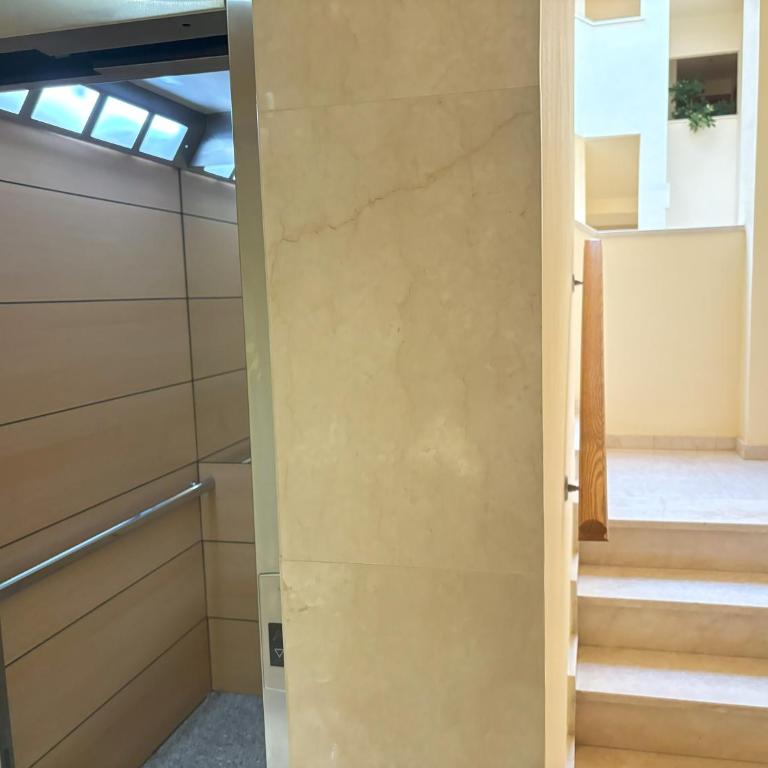 Evans Realty BF Parking & Piscina & Terraza - Two-Bedroom Apartment - 32