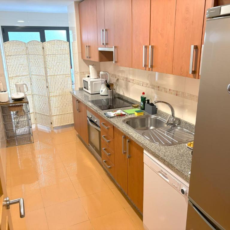 Evans Realty BF Parking & Piscina & Terraza - Two-Bedroom Apartment - 26