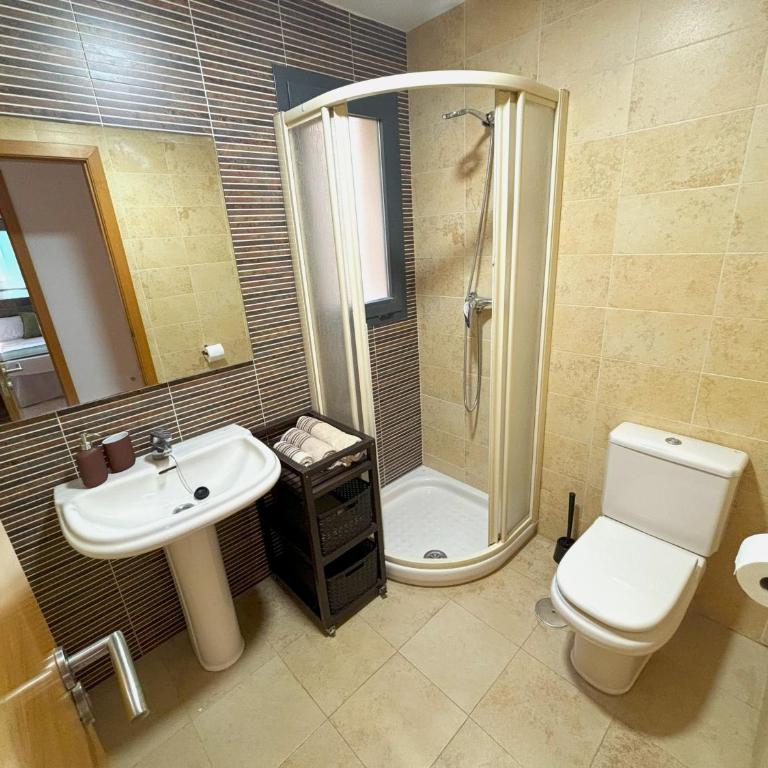 Evans Realty BF Parking & Piscina & Terraza - Two-Bedroom Apartment - 24