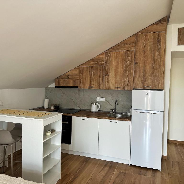 Nirvana S - One-Bedroom Apartment - 3