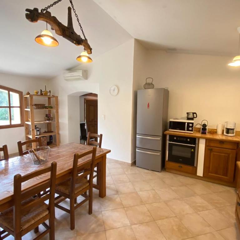 06CB Pretty country house for 8 - Maison de Vacances - 16