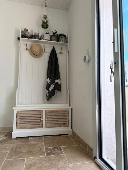 Grand Studio Mer et Confort centre-ville, parking - Casa con 1 dormitorio - 20