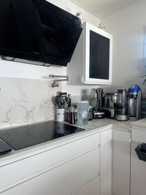 Grand Studio Mer et Confort centre-ville, parking - Casa con 1 dormitorio - 25