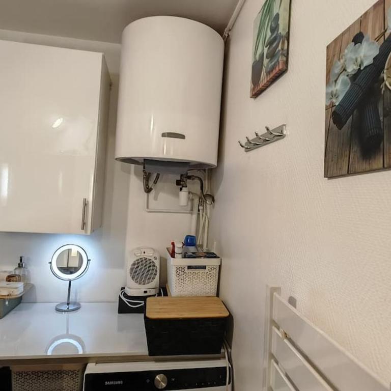 T2 meublé 1 er étage dans un quartier calme à PARIS 17 - Apartamento de 1 dormitorio - 13