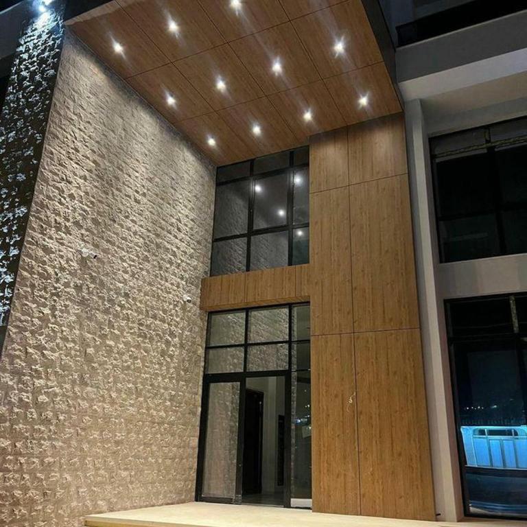 Apartman Sun - Studio Apartment with Balcony - 2