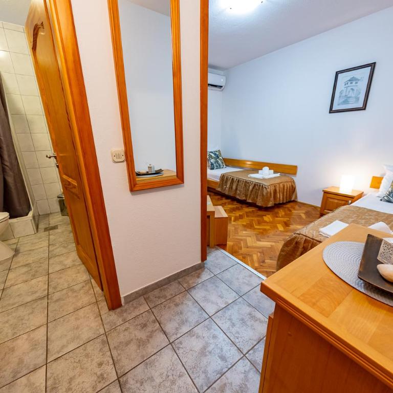 Villa Demadino - Dvokrevetna Soba sa Zasebnim Krevetom i Sopstvenim Kupatilom - 5