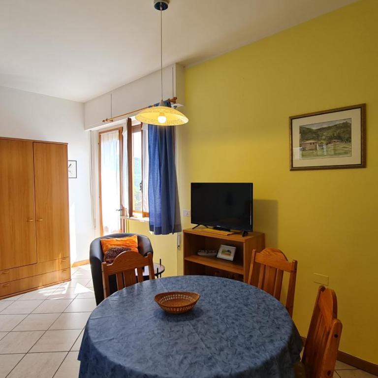 Lucerna studio Balcony lake view by Gardadomusmea - Monolocale con Vista Lago - 6