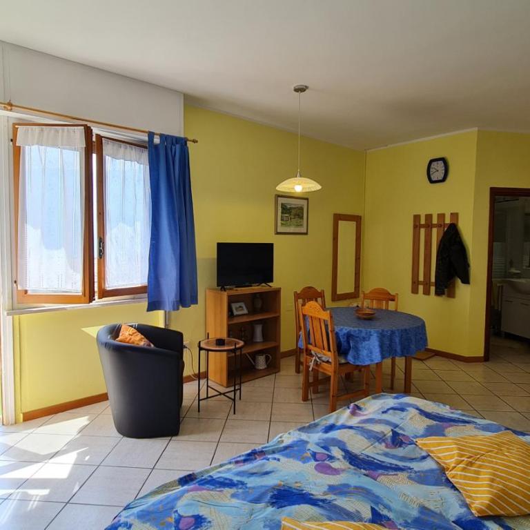 Lucerna studio Balcony lake view by Gardadomusmea - Monolocale con Vista Lago - 11