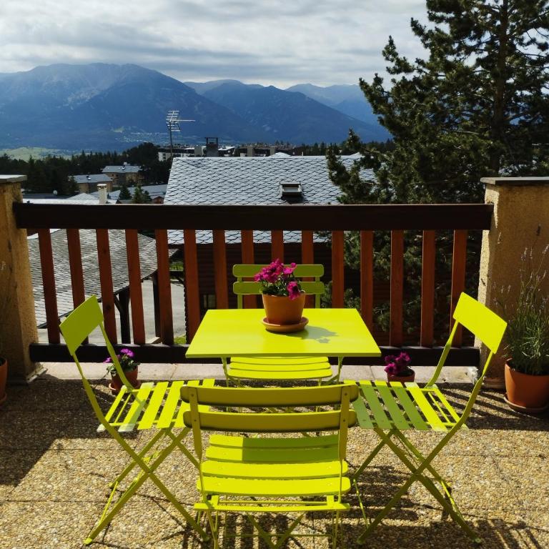 Studio cabine chaleureux à Pyrénées 2000 - WiFi et parking privé - Studio avec Terrasse - 1