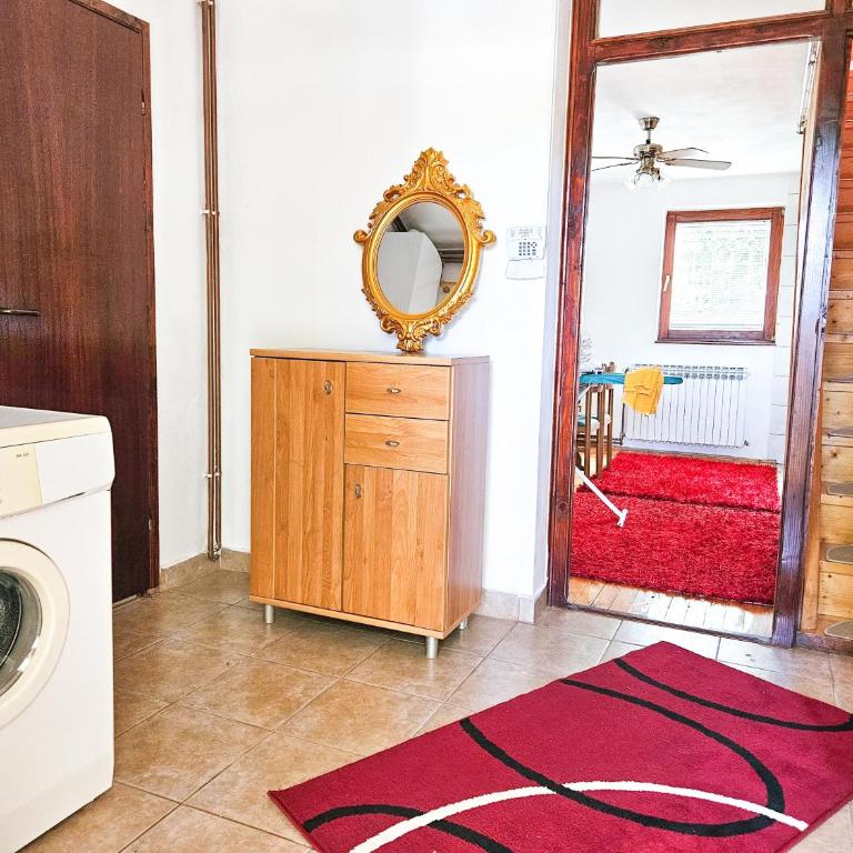 Sarajevo Pine Hideaway - Free Private Parking - Kuća sa 2 Spavaće Sobe - 15