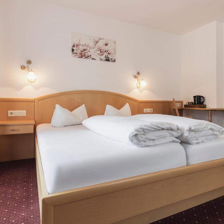 Birkheim - Standard Doppelzimmer mit Balkon - 2