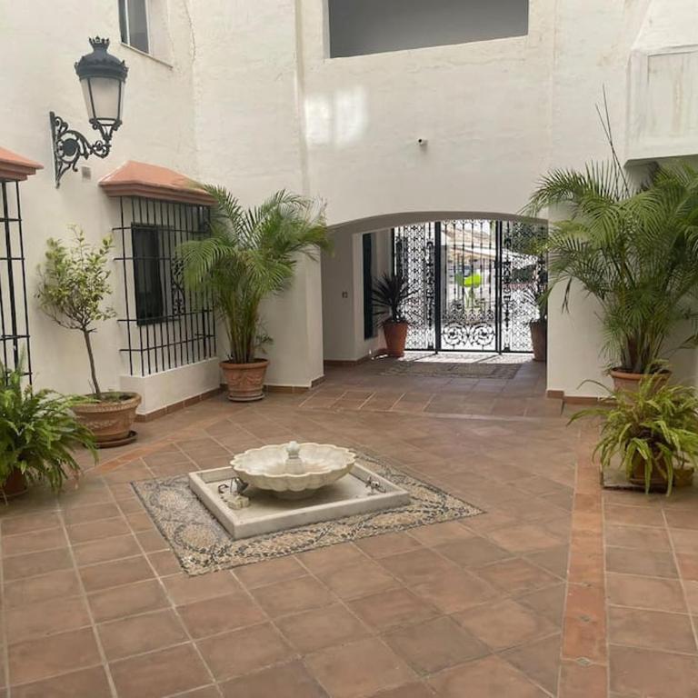Puerto Banus 3 bed room - pool by Casa del sol HR - Three-Bedroom Apartment - 21
