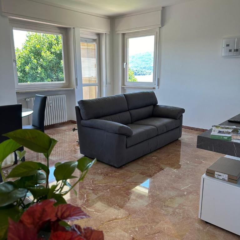 Le Farfalle - Appartamento con 2 Camere da Letto e Vista Lago - 4