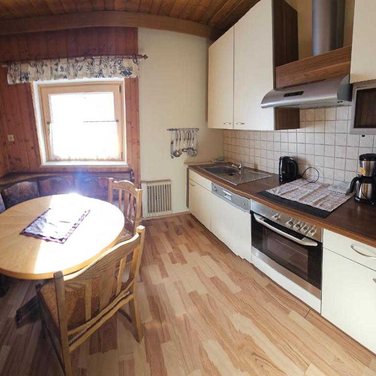 Leiterhütte - Apartment mit 2 Schlafzimmern und Bergblick - 4