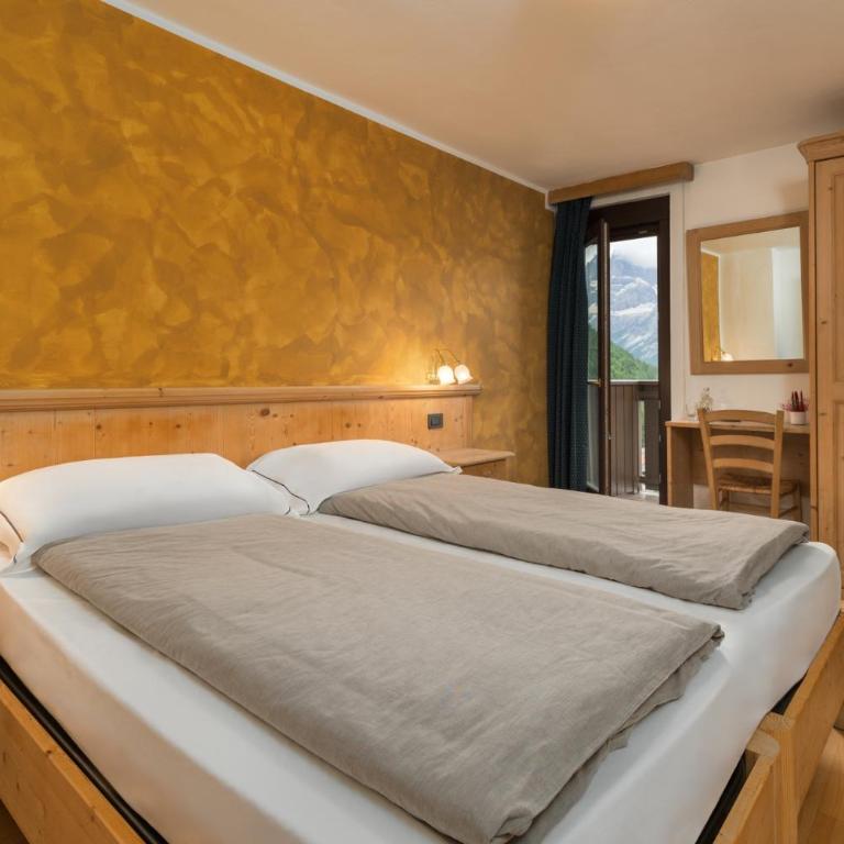 Hotel Betulla - Camera Matrimoniale con Balcone - 1