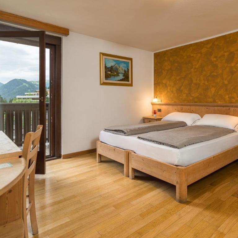 Hotel Betulla - Camera Matrimoniale con Balcone - 7