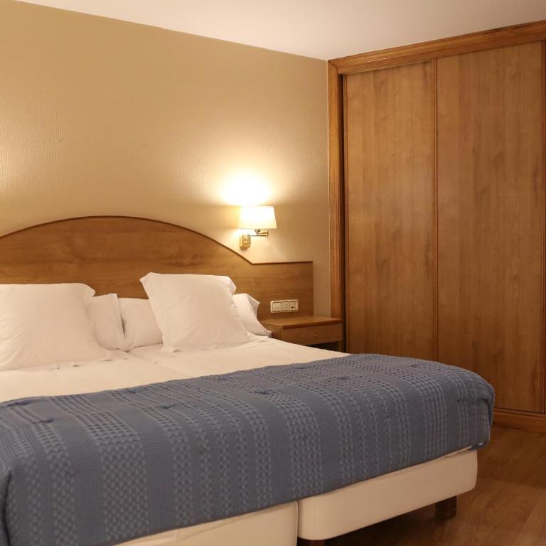 Hotel Maruxia *** Superior - Habitación Cuádruple Estándar - 2