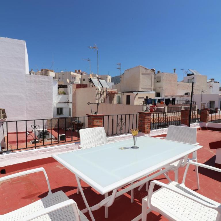 Casa Victoria en el centro de Nerja - Apartamento con terraza - 2