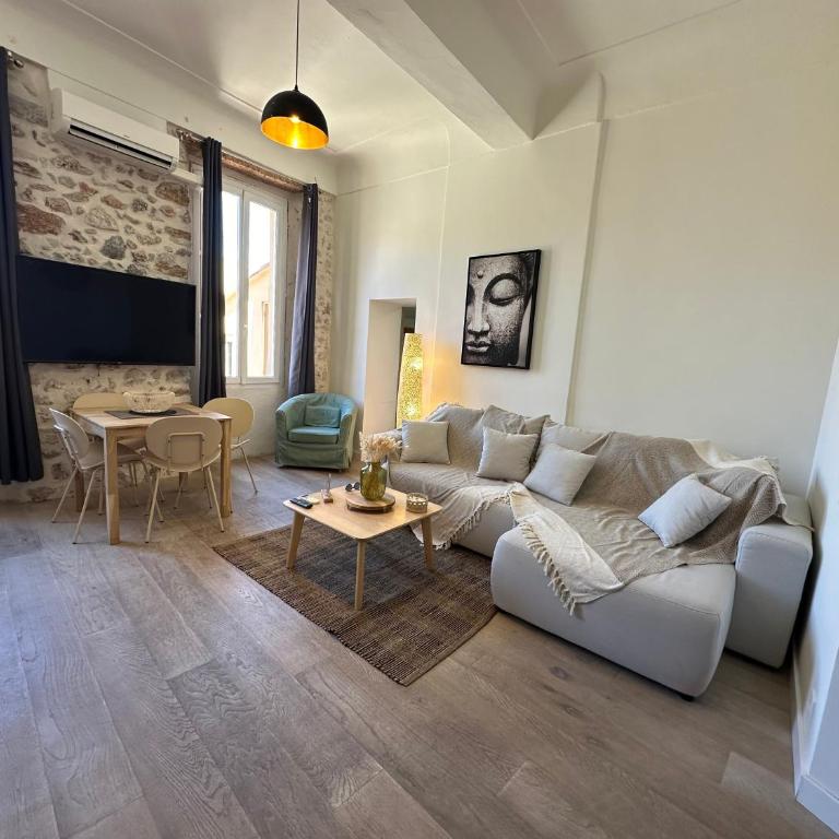 GORGEOUS BRAND NEW 2 BEDROOMS - Appartement 2 Chambres - 1