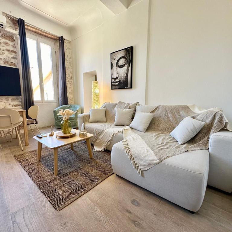 GORGEOUS BRAND NEW 2 BEDROOMS - Appartement 2 Chambres - 4