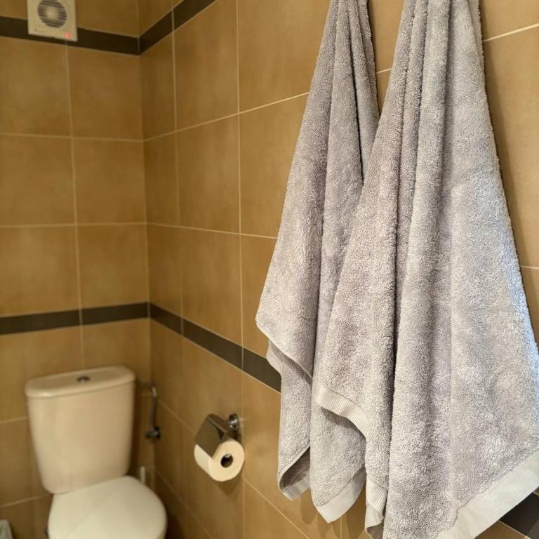 Enjoy Apartment beautiful sea view, perfect for cyclists - One-Bedroom Apartment with Sea View and Balcony - 22