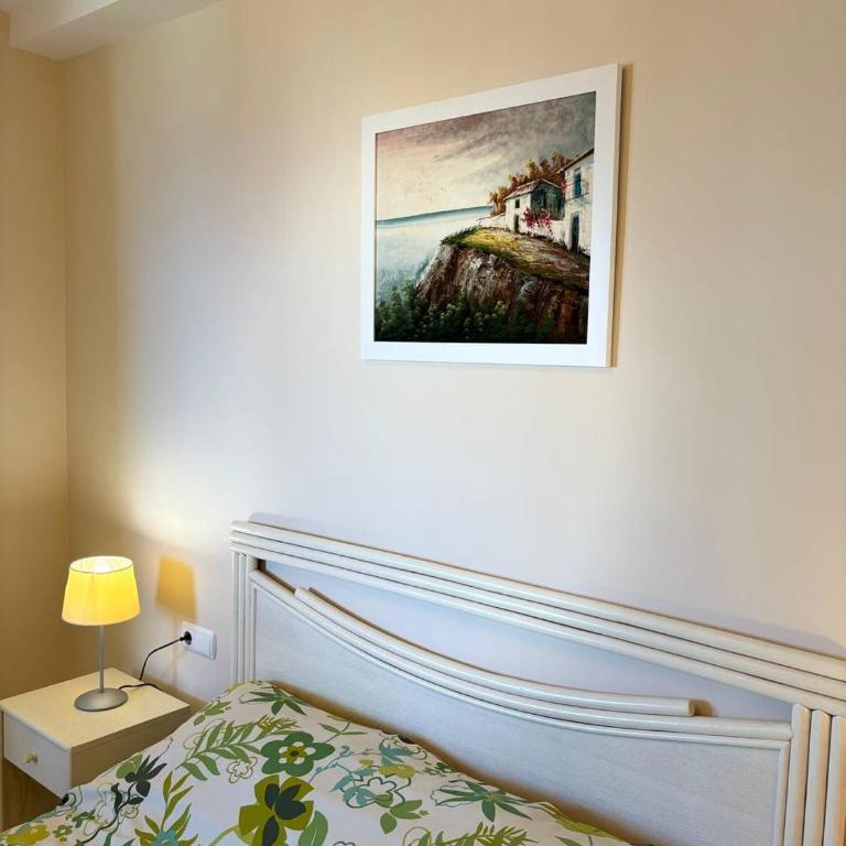 Enjoy Apartment beautiful sea view, perfect for cyclists - One-Bedroom Apartment with Sea View and Balcony - 17