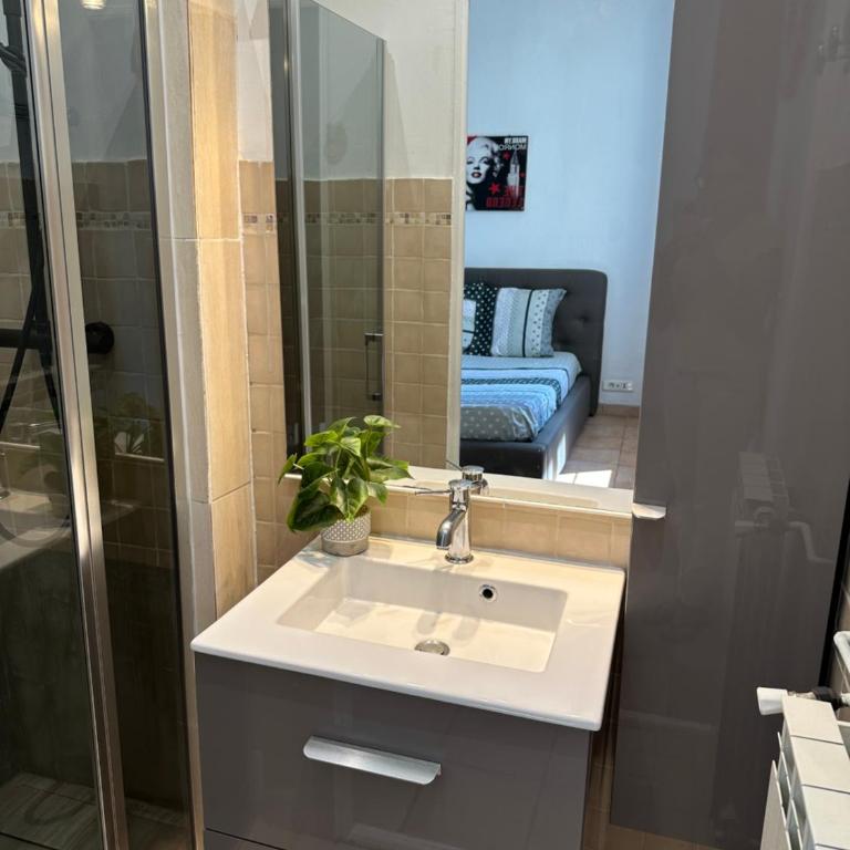 Maison de ville à Nice Ouest dans propriété arborée - Appartamento con 2 Camere da Letto - 10