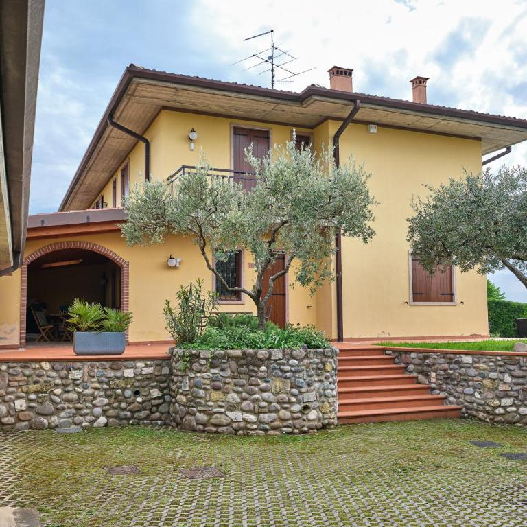 VILLA CELEBRITY - Regarda Travel - Villa con Piscina Privata - 26