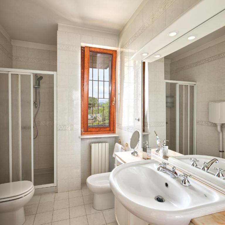 VILLA CELEBRITY - Regarda Travel - Villa con Piscina Privata - 31