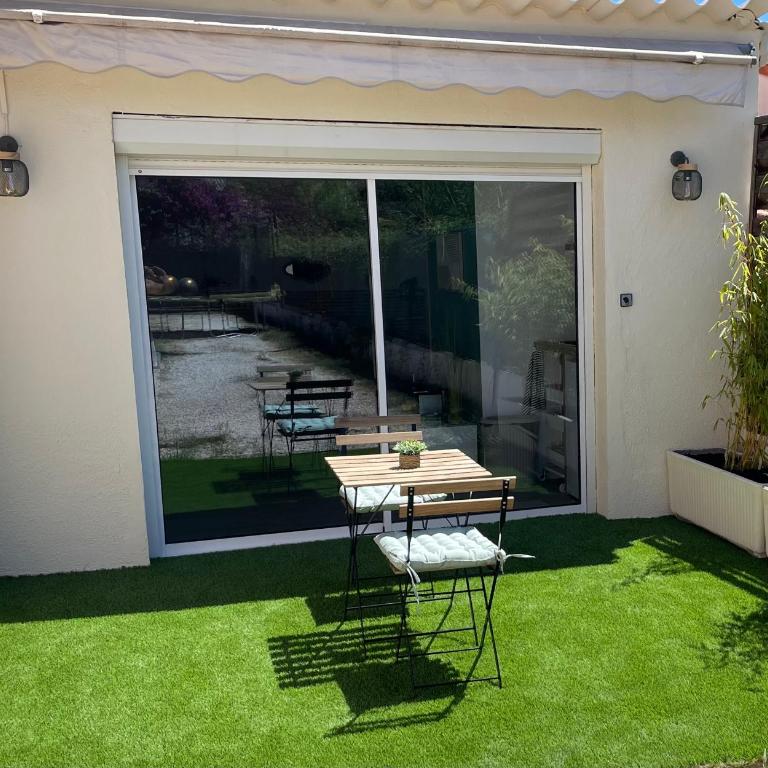 La chambre de Cleron - Double Room with Private Bathroom - 2
