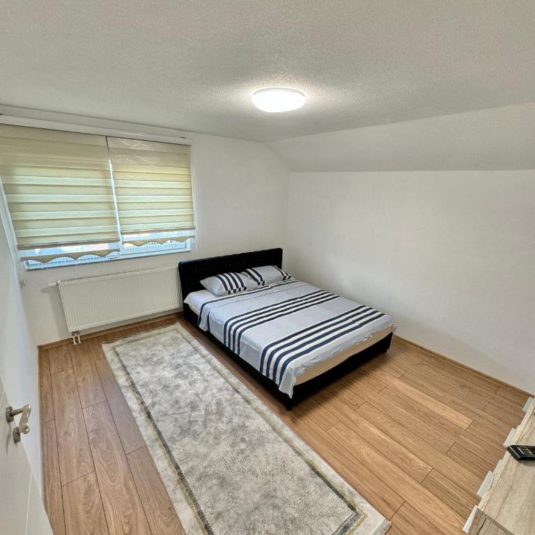 Ejna2 - Apartman sa 3 Spavaće Sobe - 1