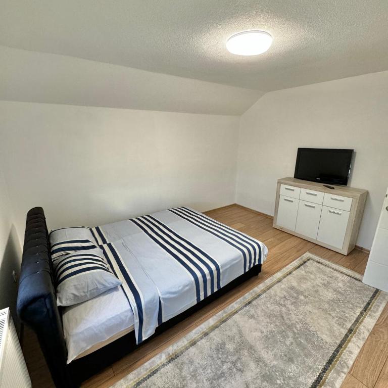 Ejna2 - Apartman sa 3 Spavaće Sobe - 8