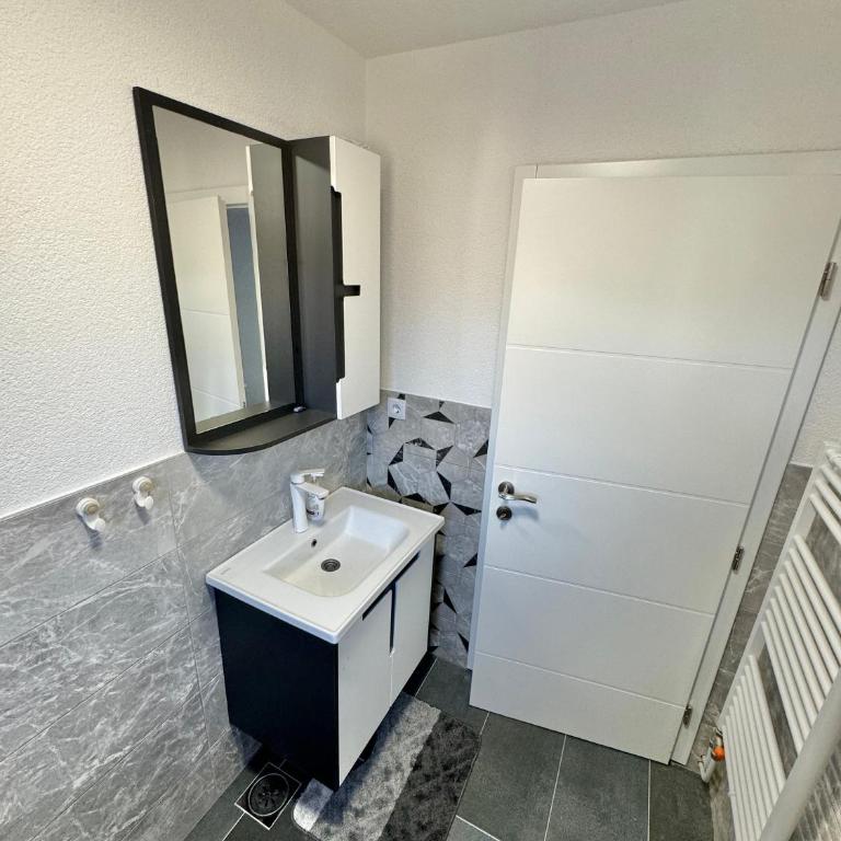 Ejna2 - Apartman sa 3 Spavaće Sobe - 38