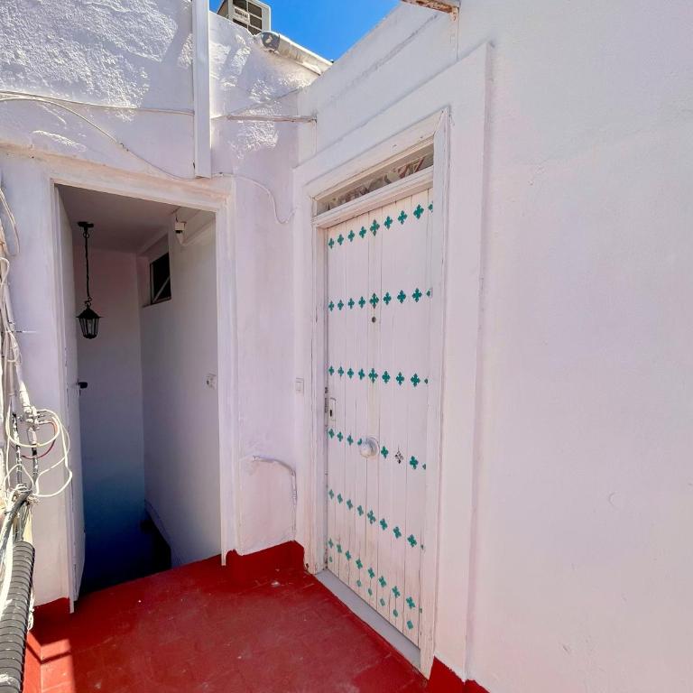 Rosa de los Vientos - Little Blue House - Estudio - 2