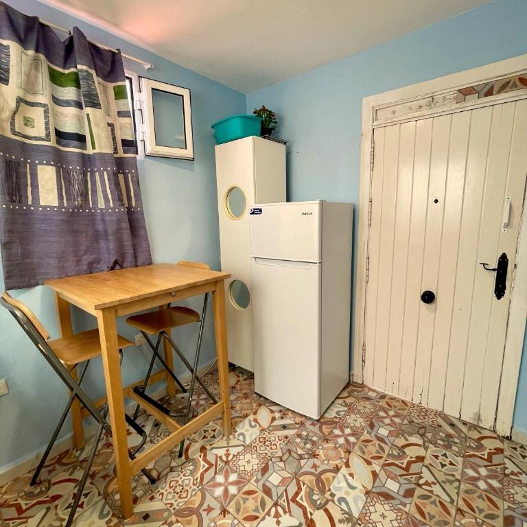 Rosa de los Vientos - Little Blue House - Estudio - 9