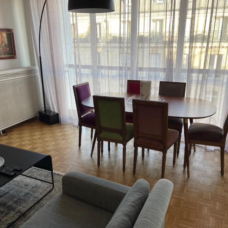 Triangle d or Champs Elysées - Two-Bedroom Apartment - 11