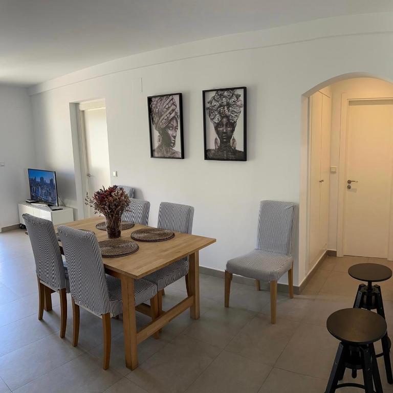 Magnífico adosado en urbanización con piscina - Two-Bedroom Apartment - 3