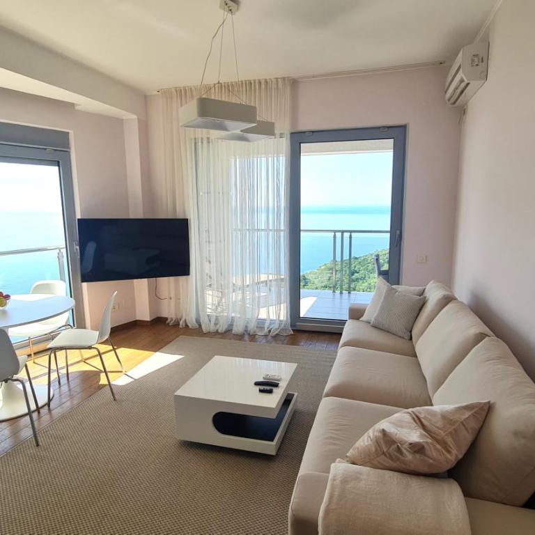 Altezza Luxury Apartment 11 - Two-Bedroom Apartment with Balcony and Sea View - 9