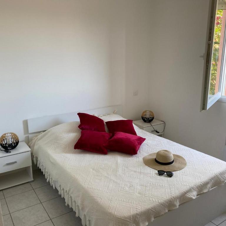 Grand Appartement 4 pers - bien ventilé - Terrasse - Vue Mer - Proche plage - Apartment mit 1 Schlafzimmer - 2