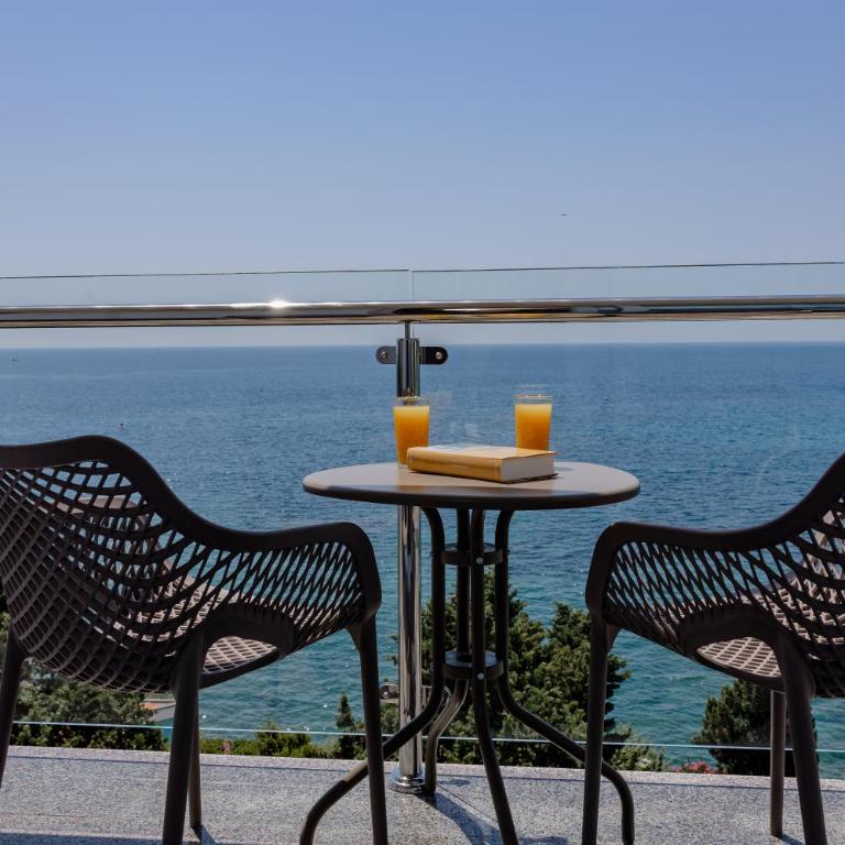Bliss Apartments - Apartman sa 2 Spavaće Sobe, Terasom i Pogledom na More - 4